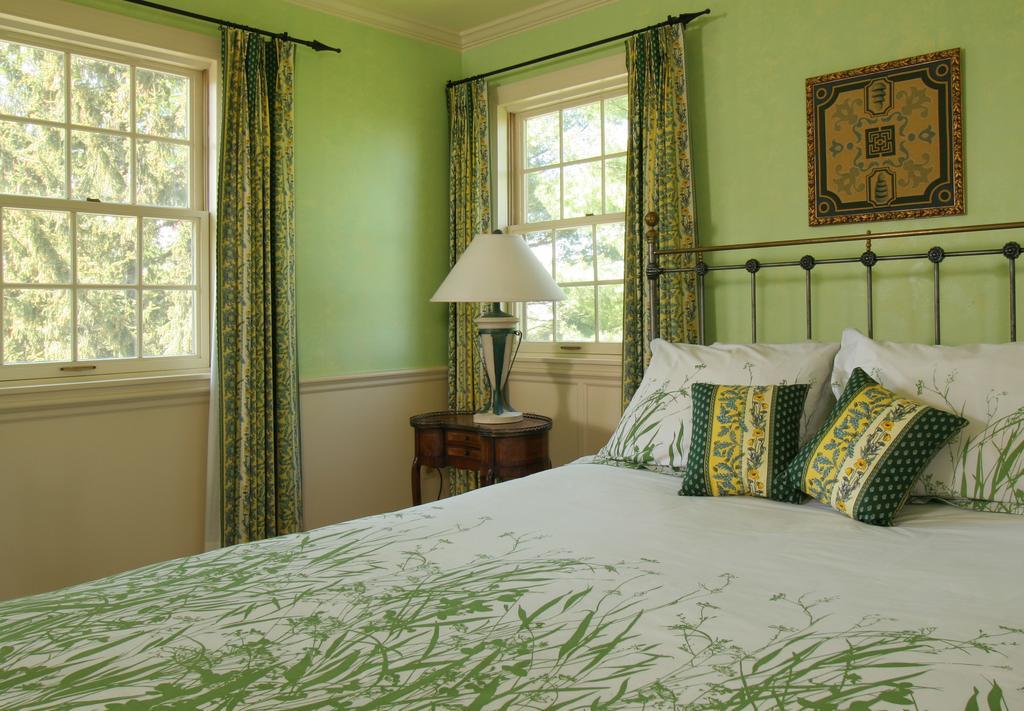 L'Auberge Provencale Inn & Restaurant Boyce Экстерьер фото
