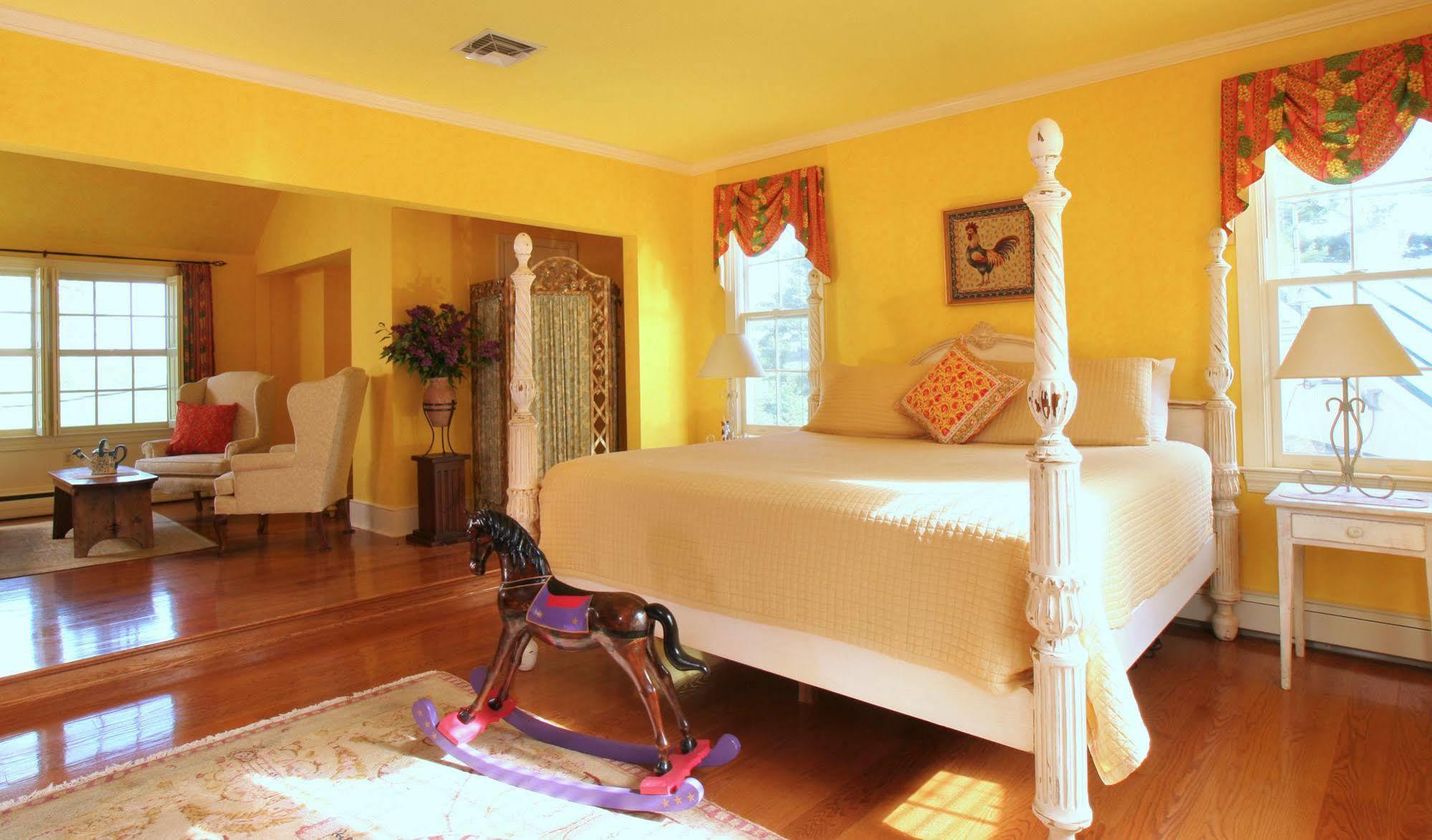 L'Auberge Provencale Inn & Restaurant Boyce Экстерьер фото
